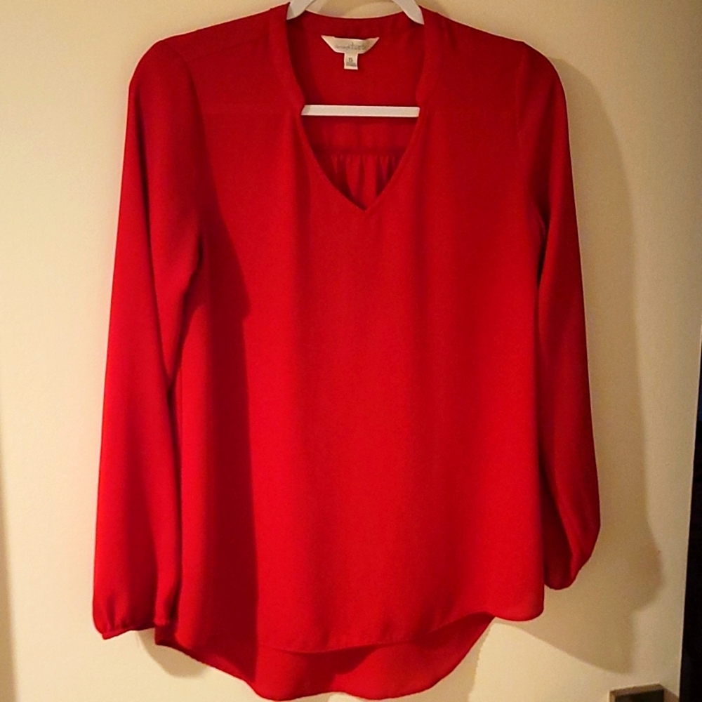 Charming Charlie red flowy long-sleeved top -  size small